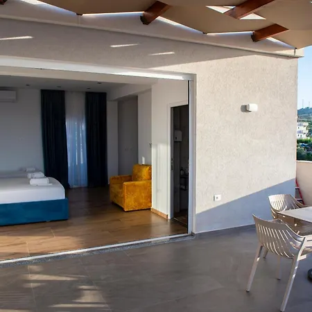 Summer Point Ξενοδοχείο Εξαμίλιο